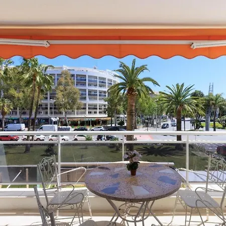 Domuum Holidays - Rhin * Salou